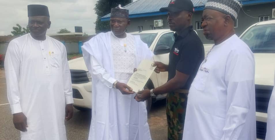 Nasarawa Govt donates 2 operational vehicles to Nigerian Air Force